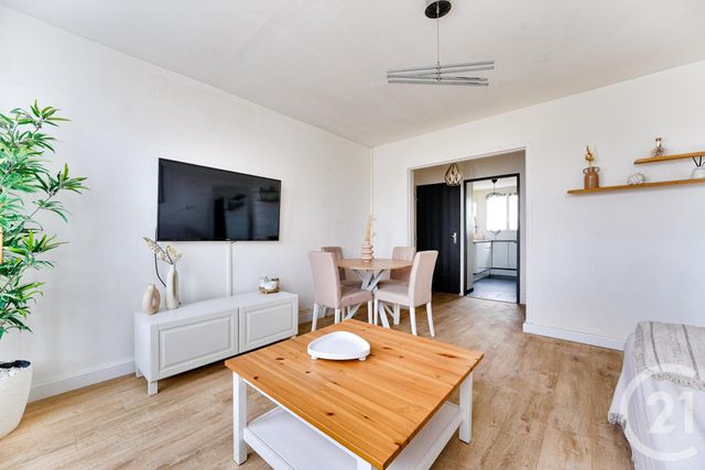 Appartement F3 à vendre - 3 pièces - 56,36 m2 - Le Plessis Trevise - 94 - ILE-DE-FRANCE