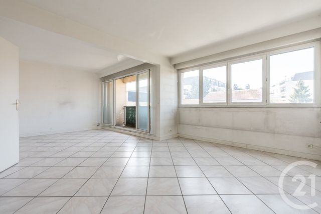 Appartement F4 à vendre - 4 pièces - 76,10 m2 - Le Plessis Trevise - 94 - ILE-DE-FRANCE