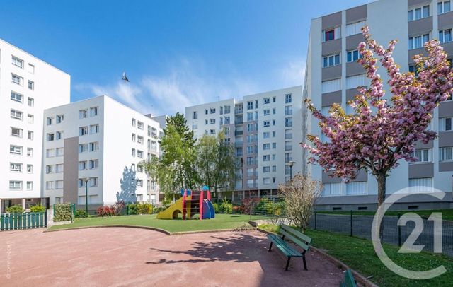 Appartement F5 à vendre - 5 pièces - 89,68 m2 - Villiers Sur Marne - 94 - ILE-DE-FRANCE