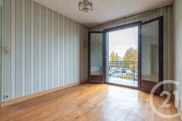 Appartement F3 à vendre - 3 pièces - 71,23 m2 - Le Plessis Trevise - 94 - ILE-DE-FRANCE