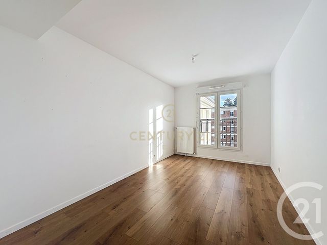 Afficher la photo en grand Appartement F4 à vendre - 4 pièces - 81,50 m2 - Villiers Sur Marne - 94 - ILE-DE-FRANCE