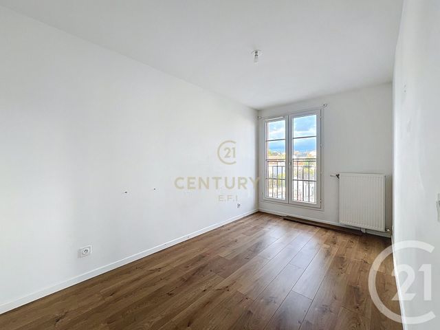 Afficher la photo en grand Appartement F4 à vendre - 4 pièces - 81,50 m2 - Villiers Sur Marne - 94 - ILE-DE-FRANCE
