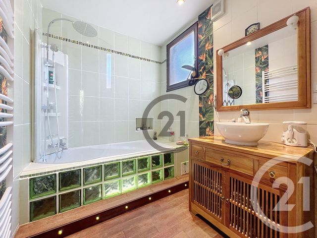 Afficher la photo en grand Maison à vendre - 6 pièces - 140 m2 - Champigny Sur Marne - 94 - ILE-DE-FRANCE