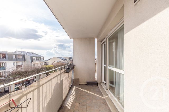 Appartement F3 &agrave; vendre - 3 pi&egrave;ces - 66,28 m2 - Noisy Le Grand - 93 - ILE-DE-FRANCE