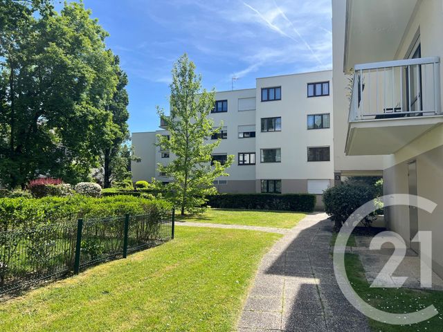 Appartement F3 &agrave; louer - 3 pi&egrave;ces - 65,27 m2 - Le Plessis Trevise - 94 - ILE-DE-FRANCE